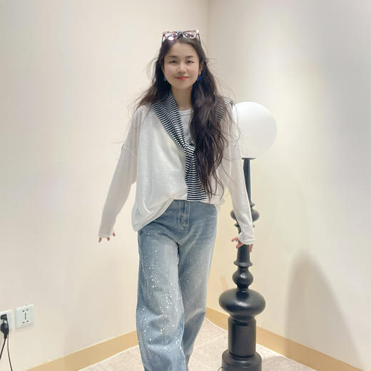 夏天超百搭的打底衫~【天丝雪花打底衫】此链接只是打底衫，不包含披肩。黑白条纹披肩需换购~0405返团 商品图1