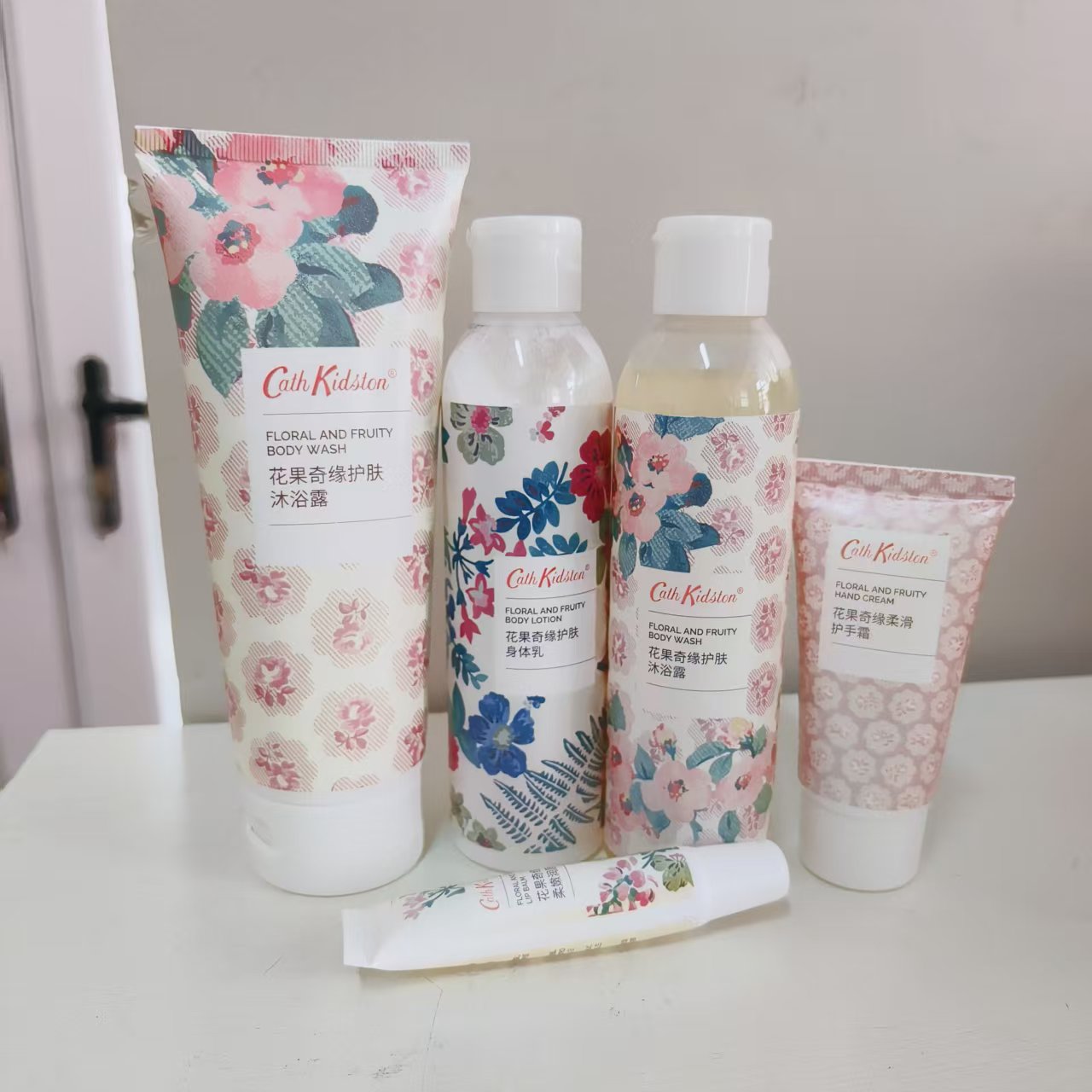 CK花果奇缘沐浴露等 全新裸装 效期26年5月5日