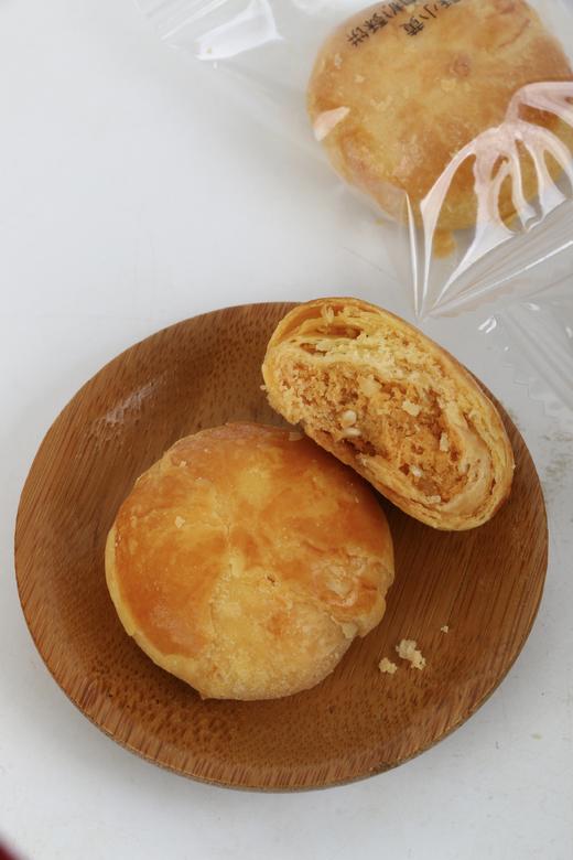 咸蛋黄肉松酥饼（地道酥香 源自好料） 保质期90天 商品图4