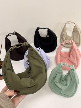 👜这个春夏，拒绝沉重💃【2026年新款U家同款-8色mini三背饺子包】❗️❗️经典永不过时的饺子包又上新啦😍饺子造型太可爱啦！！🔥 🌈一共8色哦~这也太好搭配啦！