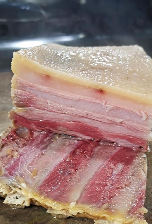 腌笃鲜组合装 徽州刀板香2斤+临安春笋​5斤大笋（10-15颗，带壳净重5±0.2斤） 商品图0