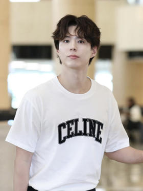 赛琳 25ss字母标识植绒印花短袖T恤 男女同款（DY）