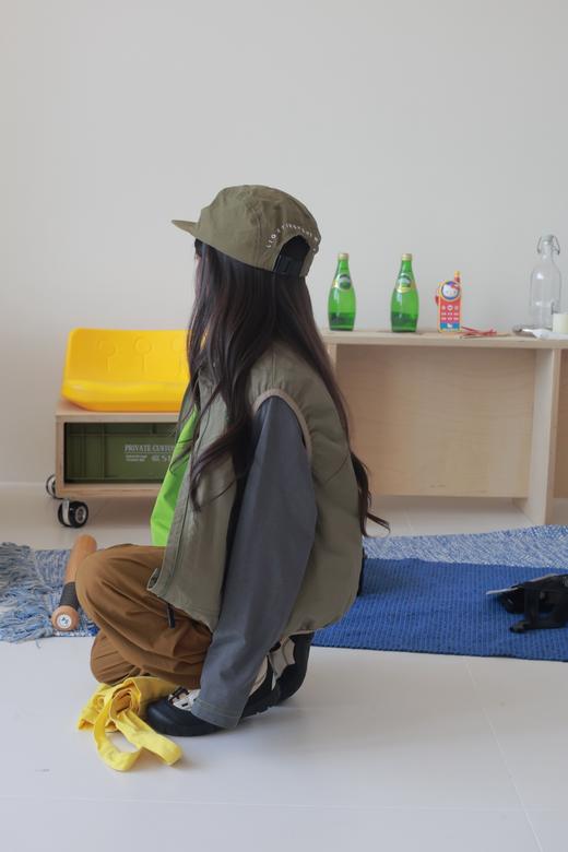 【小大人舒适圈】2026夏季儿童亲子户外轻量化防晒速干运动连帽拉链立领薄马甲 商品图1