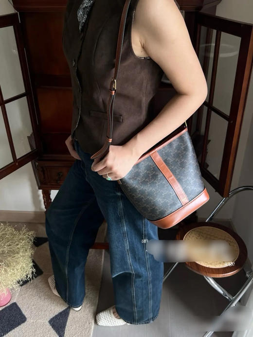 Celine 小号 老花 水桶 斜挎包 商品图3