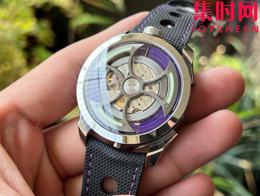 K1新款MB&F MAD1S系列 战斧摆陀 紫 / 蓝——侧向读时 + 大摆陀“暴走旋转”的现象级机械玩具 男士腕表 表径42mm 商品图11