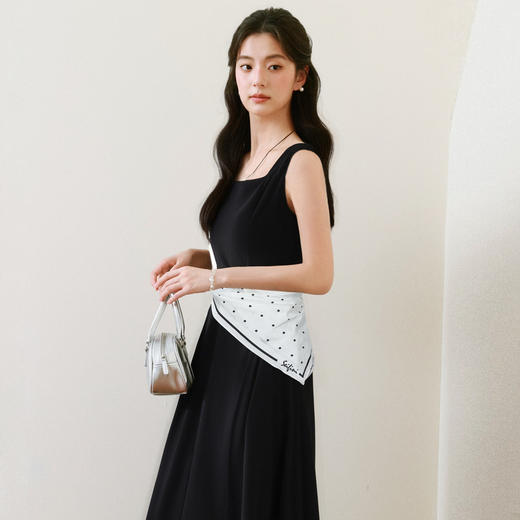 【商场同款】诗凡黎赫本风小黑裙2025夏新款吊带连衣裙3G4590891 商品图3