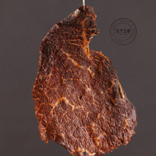 【原切雪花牛肉干】谷物饲养 自带奶香，口感细腻嫩滑，有点点烟熏香  回味是奶感十足啊~  50g/盒 商品图2