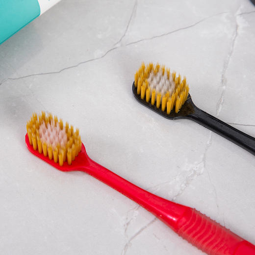 刷牙又快又干净！48孔刷毛+超先细毛！“百年品牌 原装进口”惠百施 48孔宽头牙刷 超纤细毛 深层清洁 软毛/中毛4支装 商品图12