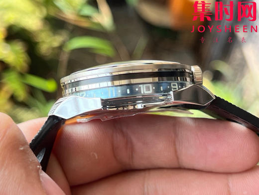 K1新款MB&F MAD1S系列 战斧摆陀 紫 / 蓝——侧向读时 + 大摆陀“暴走旋转”的现象级机械玩具 男士腕表 表径42mm 商品图6