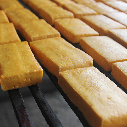 湖南新化特产白溪烟熏豆腐干 农家手工散装手磨柴火香干 厚嫩豆干 商品图0