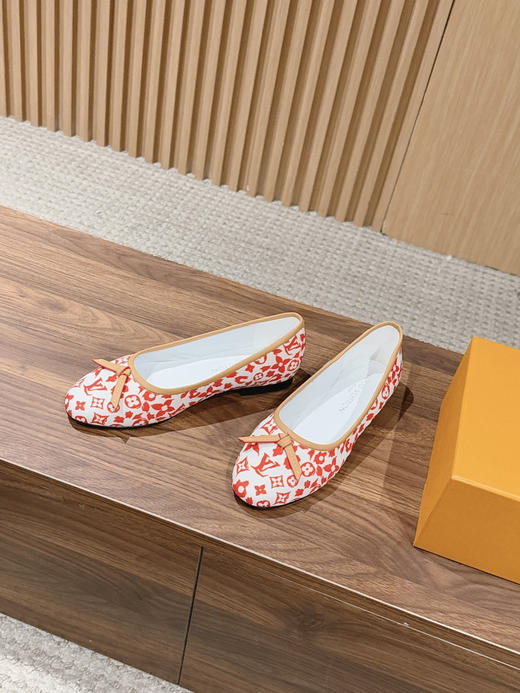 驴家 村上隆联名老花芭蕾舞鞋蝴蝶结拼色平底单鞋经典三彩/麂皮绒面船鞋(DBG) 商品图3