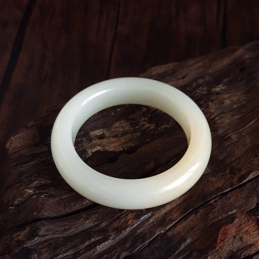 【天然正品】天然新疆且末料细腻油润度佳54.5号糖白和田玉手镯54.5号（皆取最大值）140326NJM12 商品图4