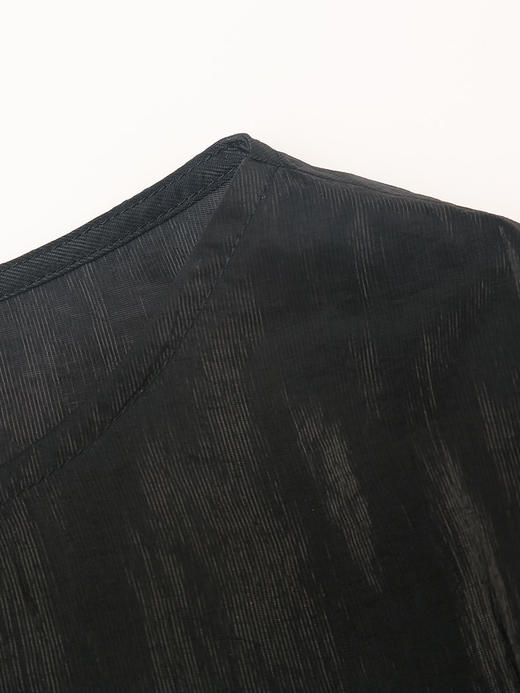 黑色肌理感圆领长袖衬衫 垂坠感宽松显瘦上衣 慵懒风通勤百搭衬衣 商品图3