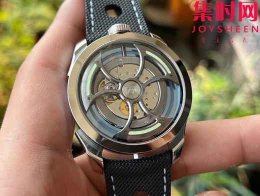 K1新款MB&F MAD1S系列 战斧摆陀 紫 / 蓝——侧向读时 + 大摆陀“暴走旋转”的现象级机械玩具 男士腕表 表径42mm 商品图4