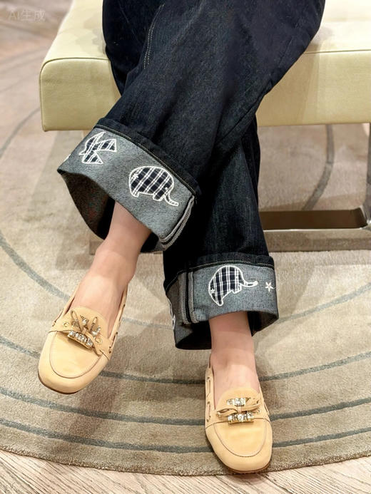 Roger Vivier 罗杰维维亚26新品  皮革乐福船鞋（DBG） 商品图2