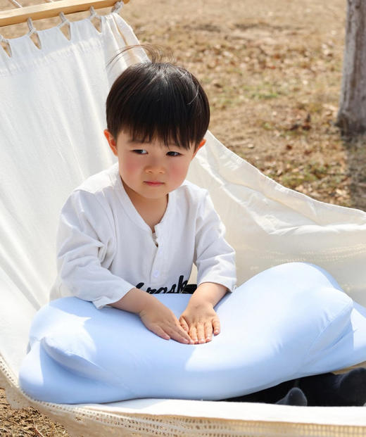 【多妈团购 多功能升级全棉款云朵护颈枕头】大人孩子都可以用 弹弹的好舒服~人体工学设计，不管躺着 趴着 还是坐着 都能撑住！再也不怕脖子酸痛-圆圆家纺 商品图2