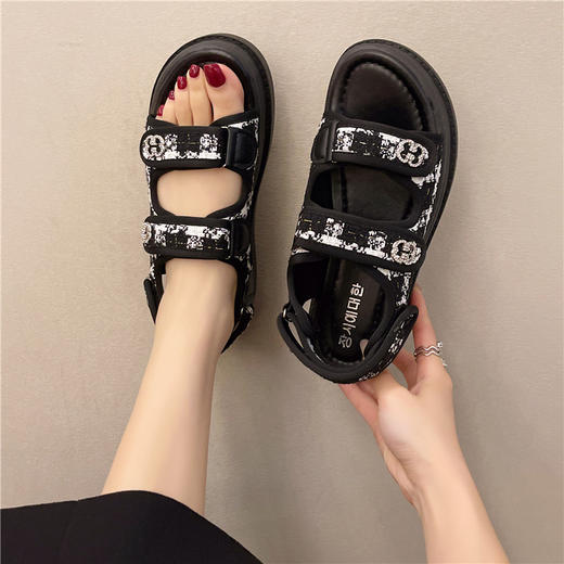 【凉鞋新款女夏平底鞋】仙女风厚底百搭软底松糕休闲小香风沙滩鞋女 商品图1