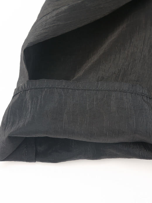 黑色肌理感圆领长袖衬衫 垂坠感宽松显瘦上衣 慵懒风通勤百搭衬衣 商品图4