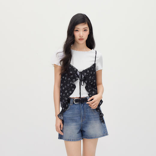 森马套装女夏季短款花边T恤碎花肌理吊带2026新款复古甜美两件套 商品图2