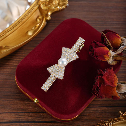 子佩集【梦幻情结】珍珠惜王妃发夹【HBFJ033】8.2mm珠镀金蝴蝶结2601 商品图1