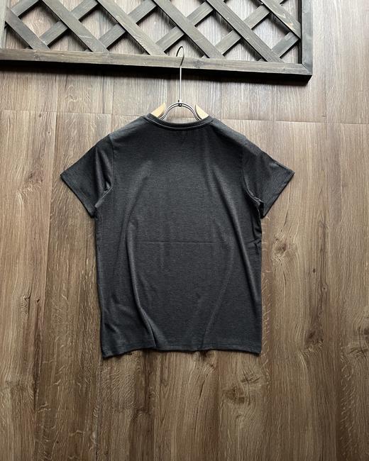 女款经典马标刺绣T恤、正肩剪裁+柔软纯棉、穿着舒适透气，胸前小马刺绣超有辨识度 商品图9