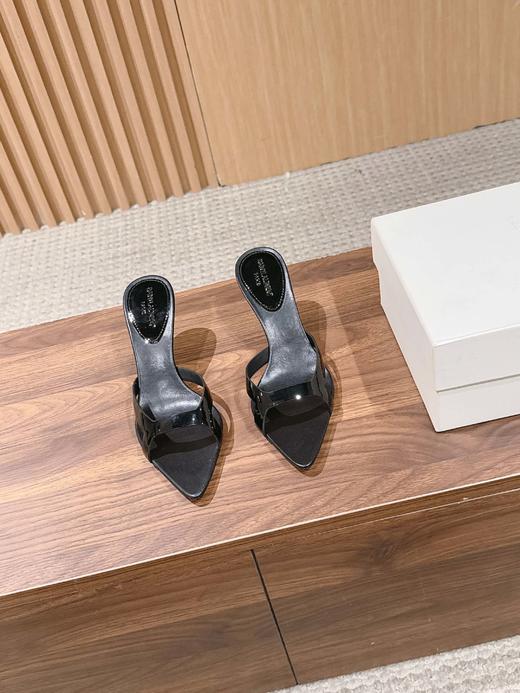 Saint Laurent 26SS早春新款圣罗兰尖头细带穆勒鞋（DBG） 商品图14