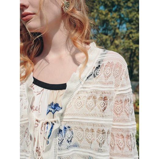 两三事 素影清欢 2026夏季新款百搭荷叶边绑带门襟镂空针织开衫女 商品图3