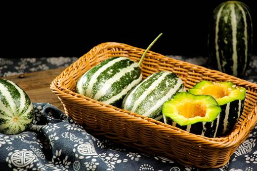 【博洋9号羊角蜜】 蜜瓜界的劳斯莱斯  甜脆多汁   汁水丰盈  香气满棚  酥脆  无渣  可食率99% 无农药种植 新鲜采摘  果园直发 商品图10