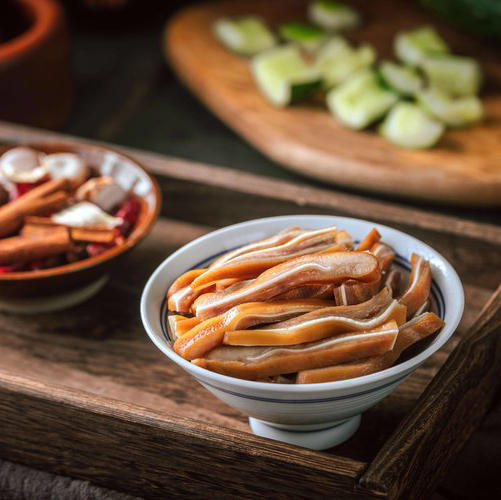 【下单后48小时发货】泰祥-宝竹酱卤猪蹄400g/袋，酱卤猪耳朵200g/袋，酱卤猪头肉500g/袋 商品图2