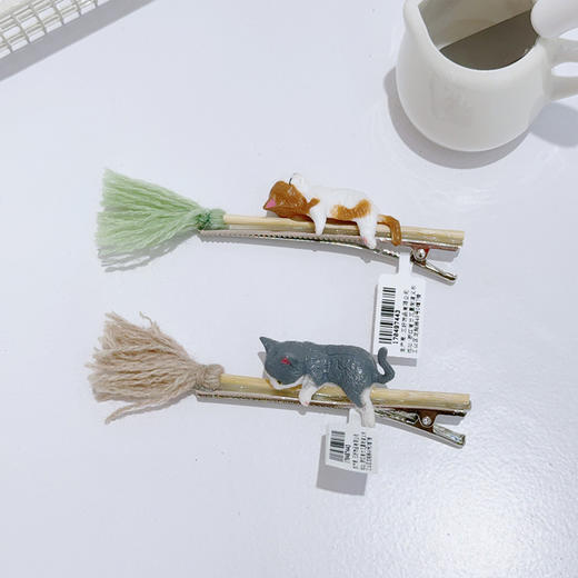 萌趣仿真猫咪扫把边夹发夹-纪念日百货门店同款170497435 商品图3