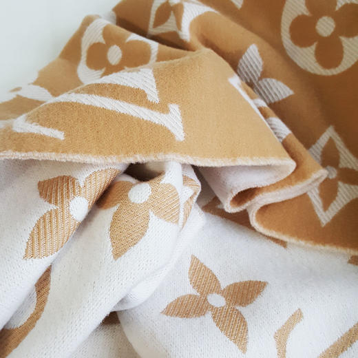 【闲置】LV路易威登M77728老花奶茶色ESSENTIAL 羊毛流苏围巾女士140326HS21 商品图4