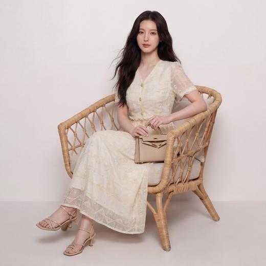 奢姿大码女装2026夏季减龄镂空绣花V领两件套胖妹妹木耳边套装 9962954589 商品图2