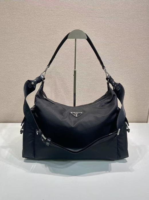 Prada Explore Re-Nylon与皮革手袋 探索包 （LZ） 商品图0