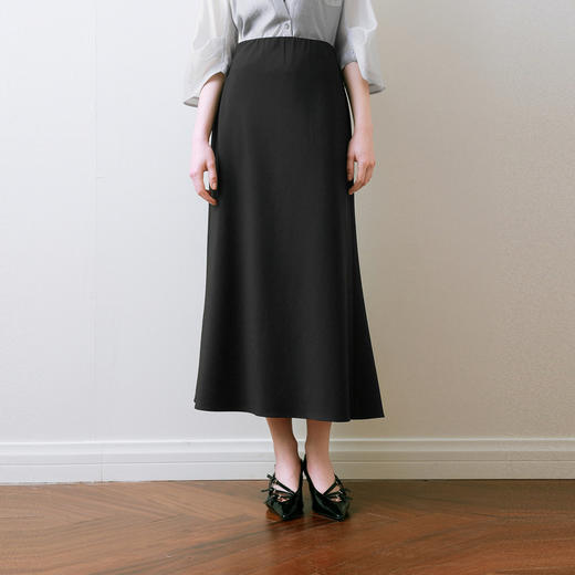 【商场同款】诗凡黎黑色通勤半身裙25夏新款简约中长裙3G4240361 商品图2