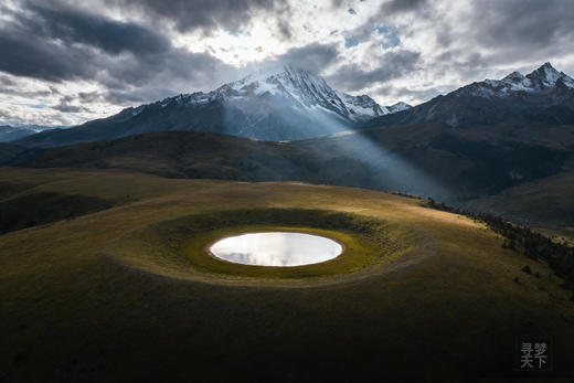 （越野车）川西秋色12天:神山格聂、色彩米亚罗·康定、理塘、巴塘、白玉、石渠、甘孜、米亚罗彩林 商品图0