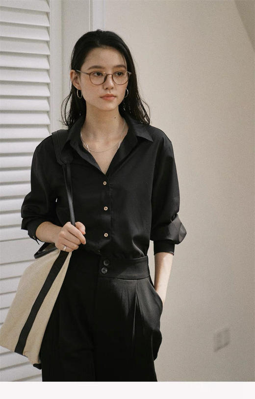 青乔慕染兰花金扣黑衬衫SYHJKCS 商品图1