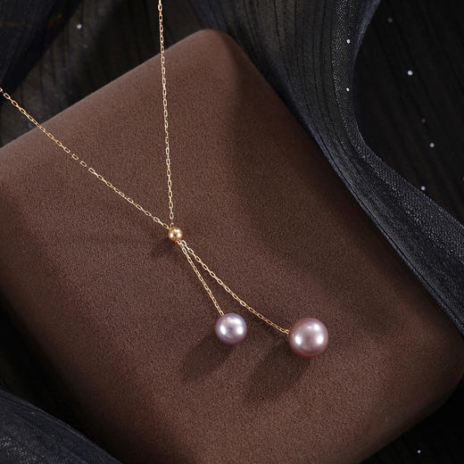 子佩集【流年风吟】G18K珍珠惜王妃项链【MLKJXL009】6-7.5mm珠镀金双色吊球紫白2601 商品图2