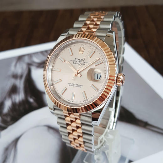 【95新】ROLEX 劳力士126331-0010天文台认证自动机械机芯日期显示41MM（男款）日志型系列蚝式钢/18K玫瑰金220326NJS08 商品图2