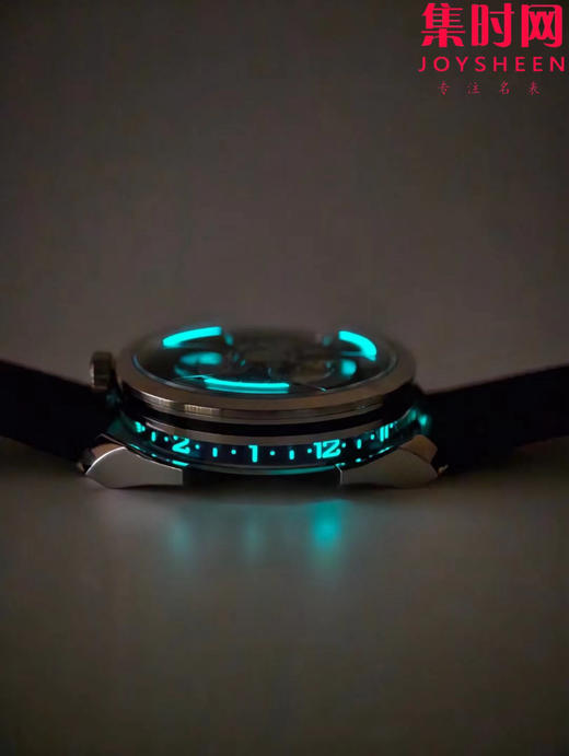K1新款MB&F MAD1S系列 战斧摆陀 紫 / 蓝——侧向读时 + 大摆陀“暴走旋转”的现象级机械玩具 男士腕表 表径42mm 商品图10