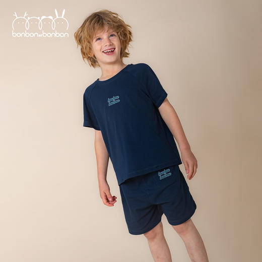 深蓝刺绣细节T恤/短裤套装 商品图1