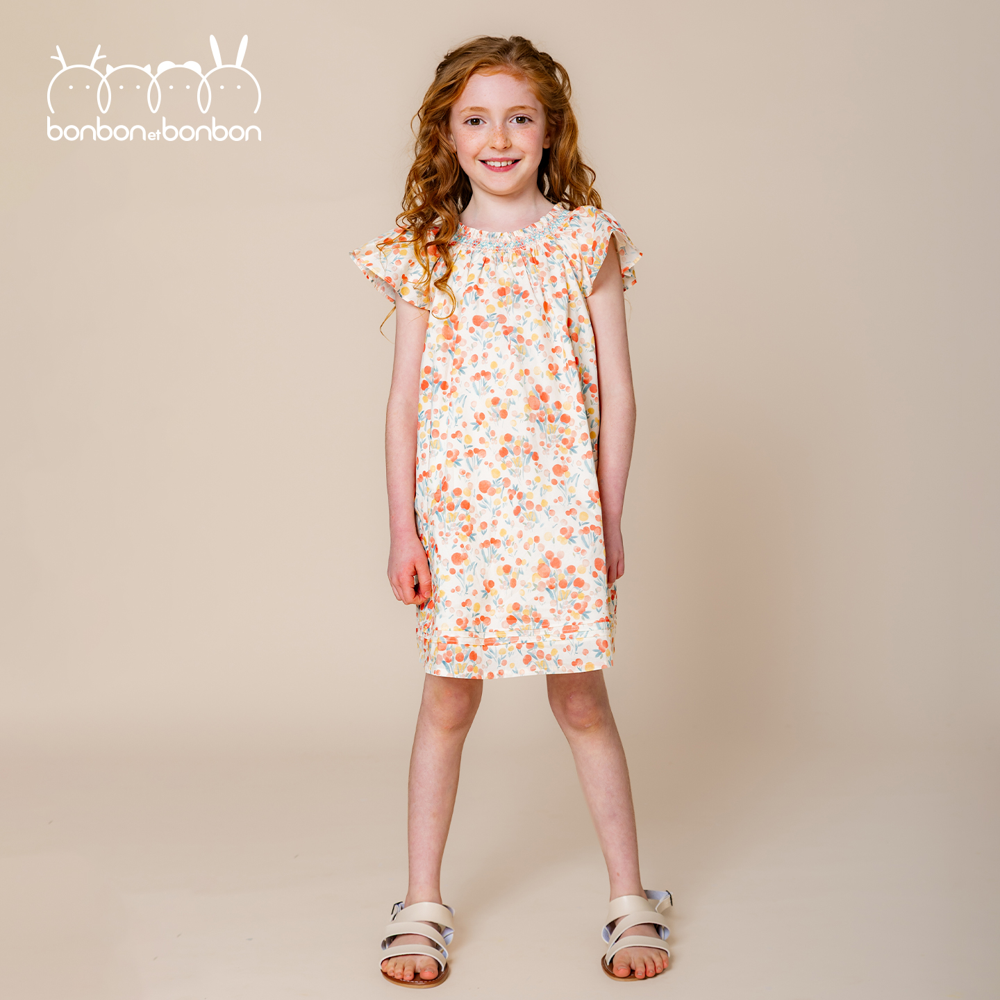 碎花缩褶小飞袖连衣裙