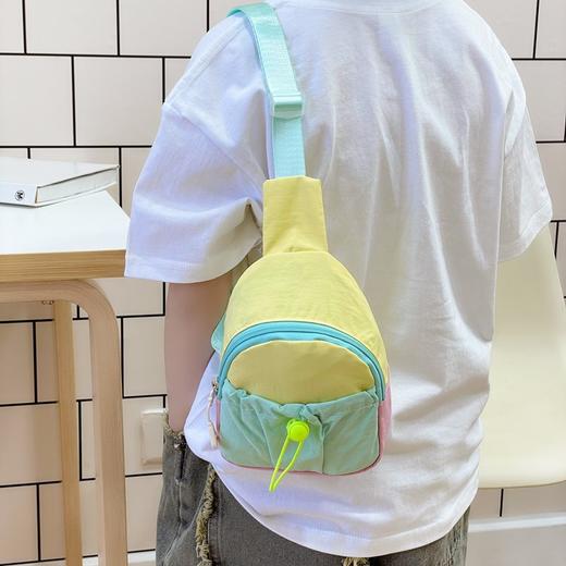 【小巧无负担！多巴胺】女孩单肩斜跨包小学生轻便春游零钱包户外儿童出游腰包胸包。xa 商品图3