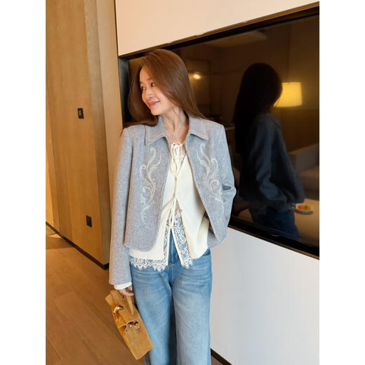 2603403    牛仔 重工绣珠 💙外套 春日必备 商品图2