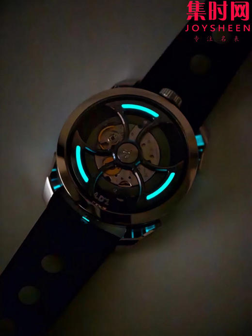 K1新款MB&F MAD1S系列 战斧摆陀 紫 / 蓝——侧向读时 + 大摆陀“暴走旋转”的现象级机械玩具 男士腕表 表径42mm 商品图9