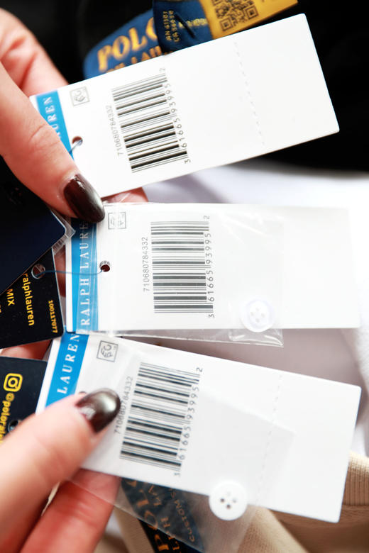 是Polo衫吖，一共5个颜色的。正肩小标刺绣翻领纯色polo衫E032460 商品图3