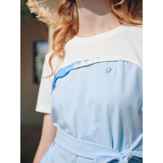 两三事 白昼梦境 2026夏季新款小清新撞色印花绑带短款t恤女 商品图2