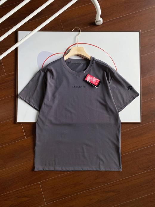 迪桑特ESSENTIAL男女同款防晒T恤 夏季新品夏日型动，干就出色 商品图3