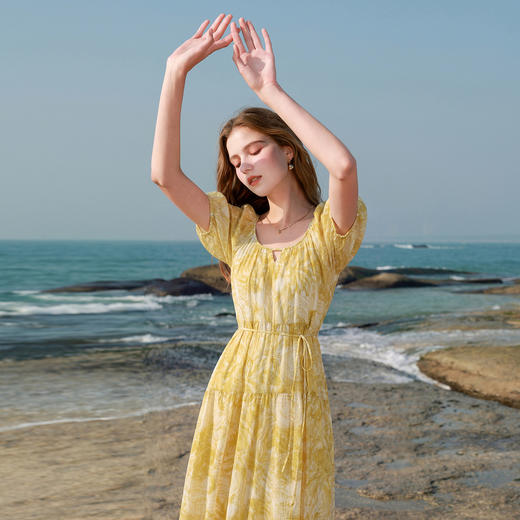 【桑蚕丝】三彩2026夏季新款圆领连衣裙短袖印花大摆A字长裙M 商品图1