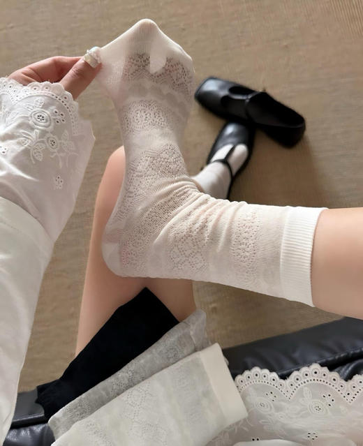 网眼镂空中筒袜 商品图1