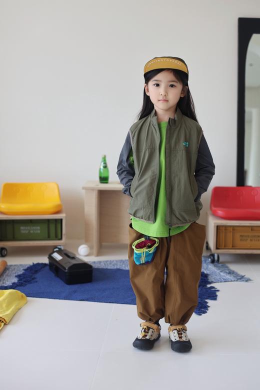 【小大人舒适圈】2026夏季儿童亲子户外轻量化防晒速干运动连帽拉链立领薄马甲 商品图0